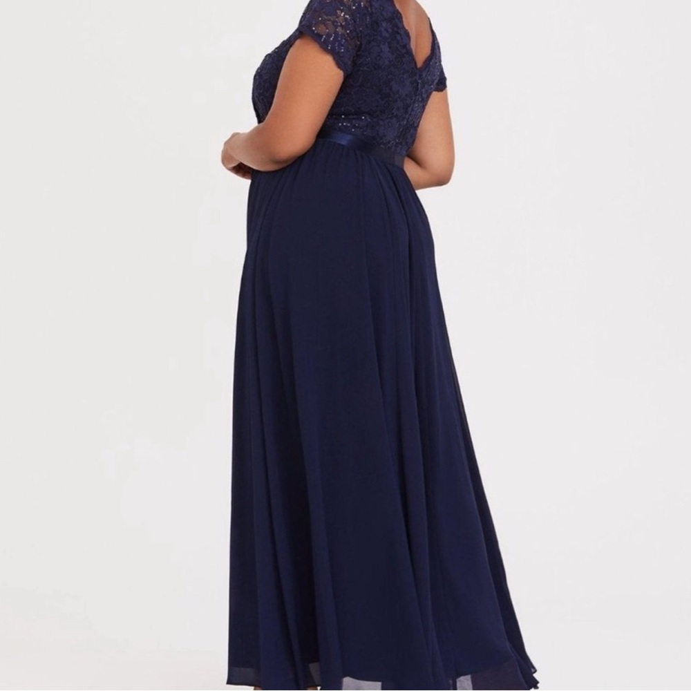 torrid Navy Lace & Sequin Wedding Dress - Picture 4 of 5